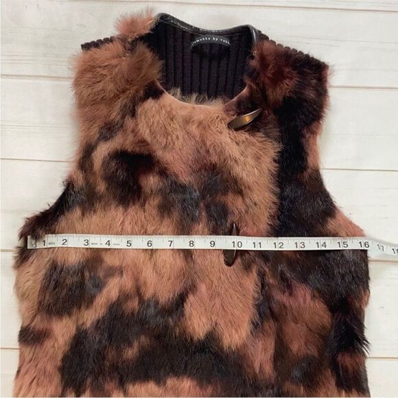 Elements by Vakko Rabbit Fur Vest - Picture 11 of 13